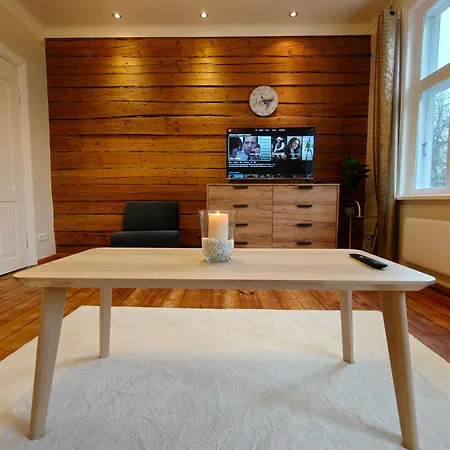 Cozy Private In Lovely Kadriorg