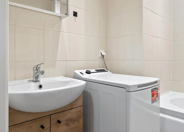 Cozy Private In Lovely Kadriorg Apartman