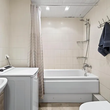 Cozy Private In Lovely Kadriorg Apartment Tallinn